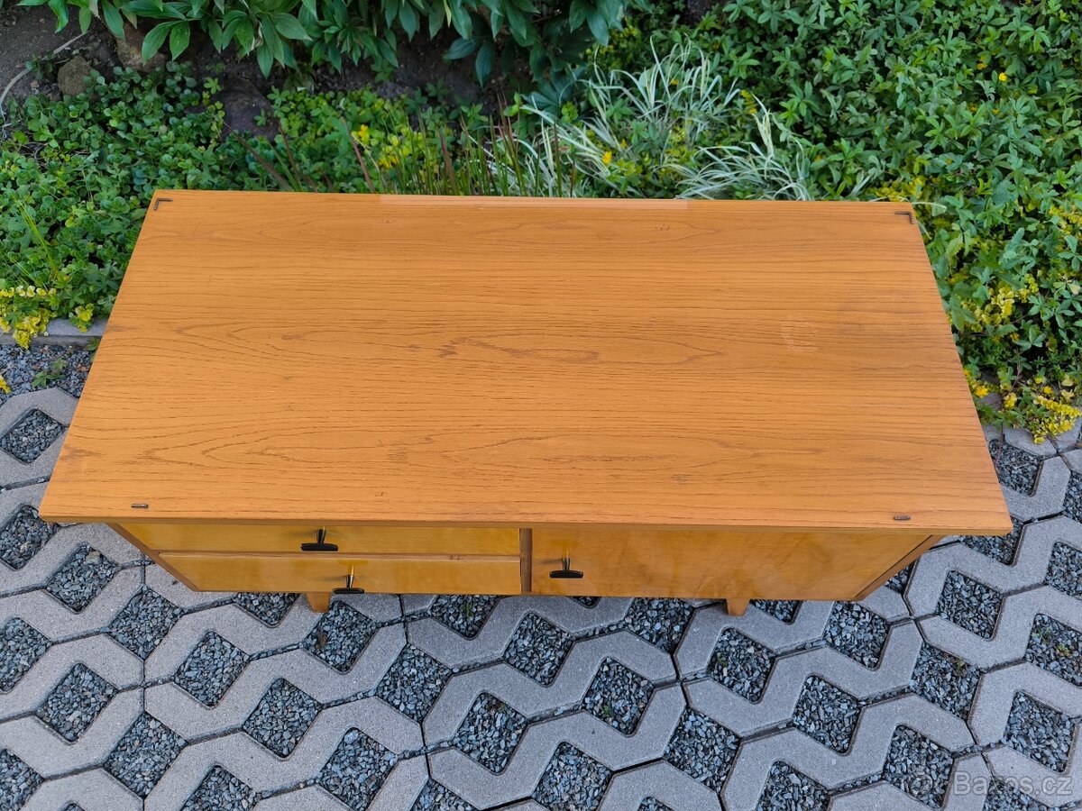 Retro komoda / skříňka NDR - Brusel 60. léta - 9