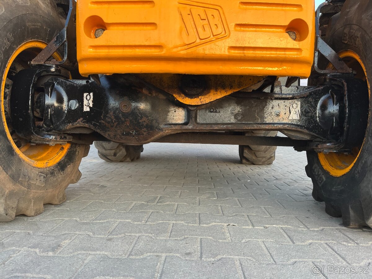 Rýpadlo-nakladač JCB 2CX Streetmaster, 3CX Compact - 9