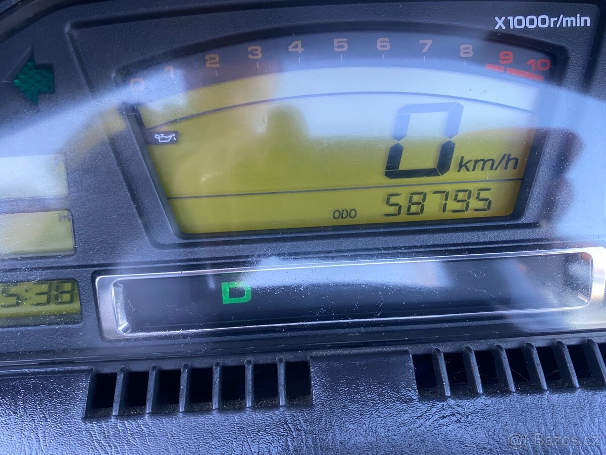 Suzuki Burgman 650 2003 - 9