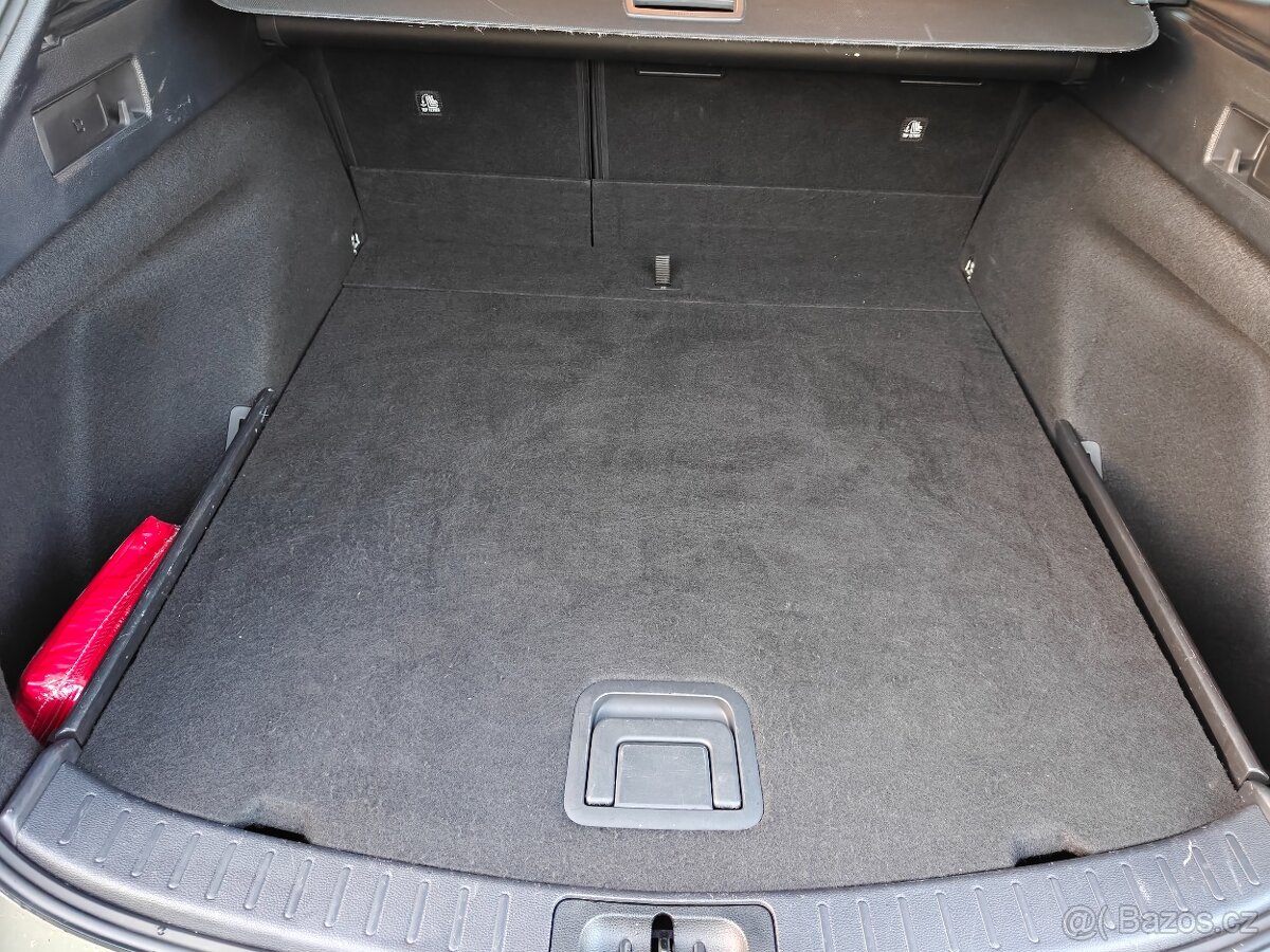 Toyota Corolla 1.8 hybrid TS - 9