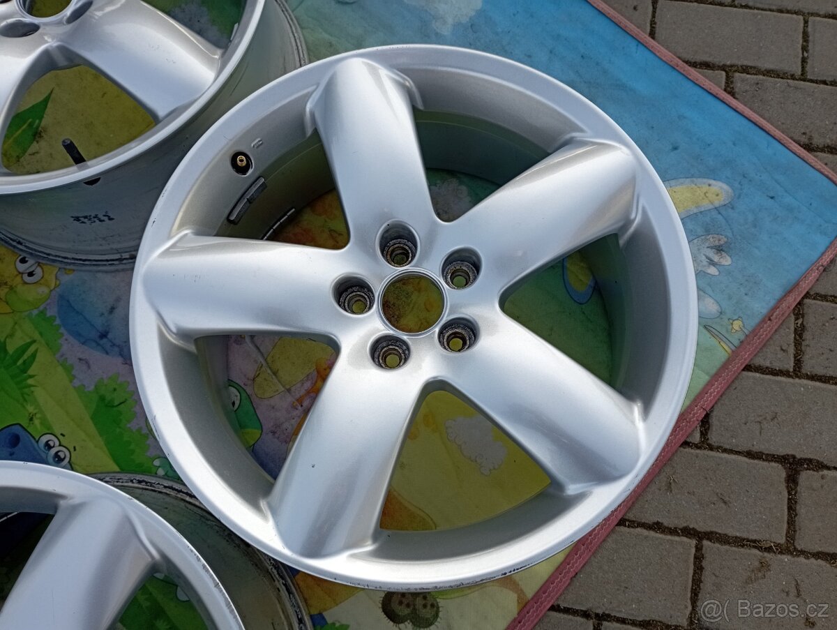 ALU kola 5x108R18 Peugeot 8Jx18CH ET 41 stř.65mm - 9