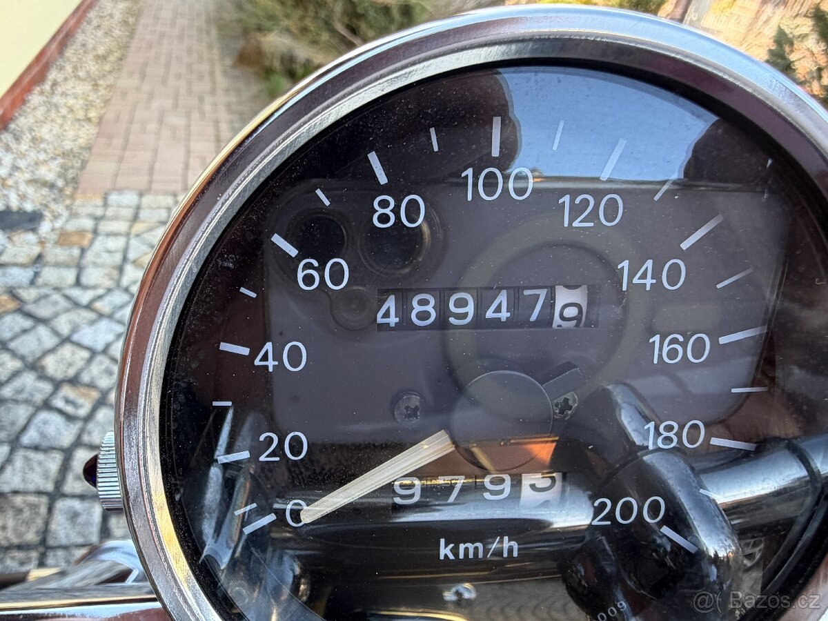 Suzuki VS 1400 Intruder - 9