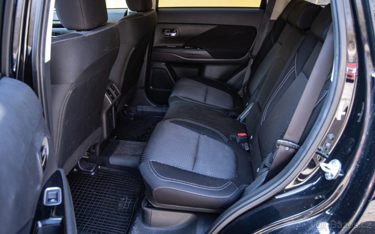 Mitsubishi Outlander PHEV 2.4 AWD - 9