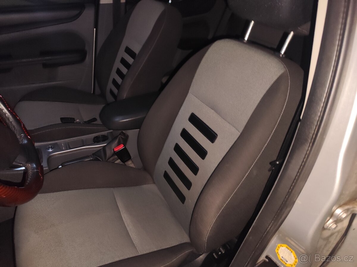 Prodám Ford Focus 1.6 Ti - 9