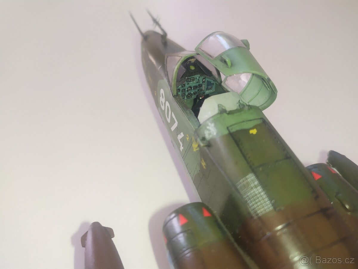 model letadla Su-25K 1/48 - 9