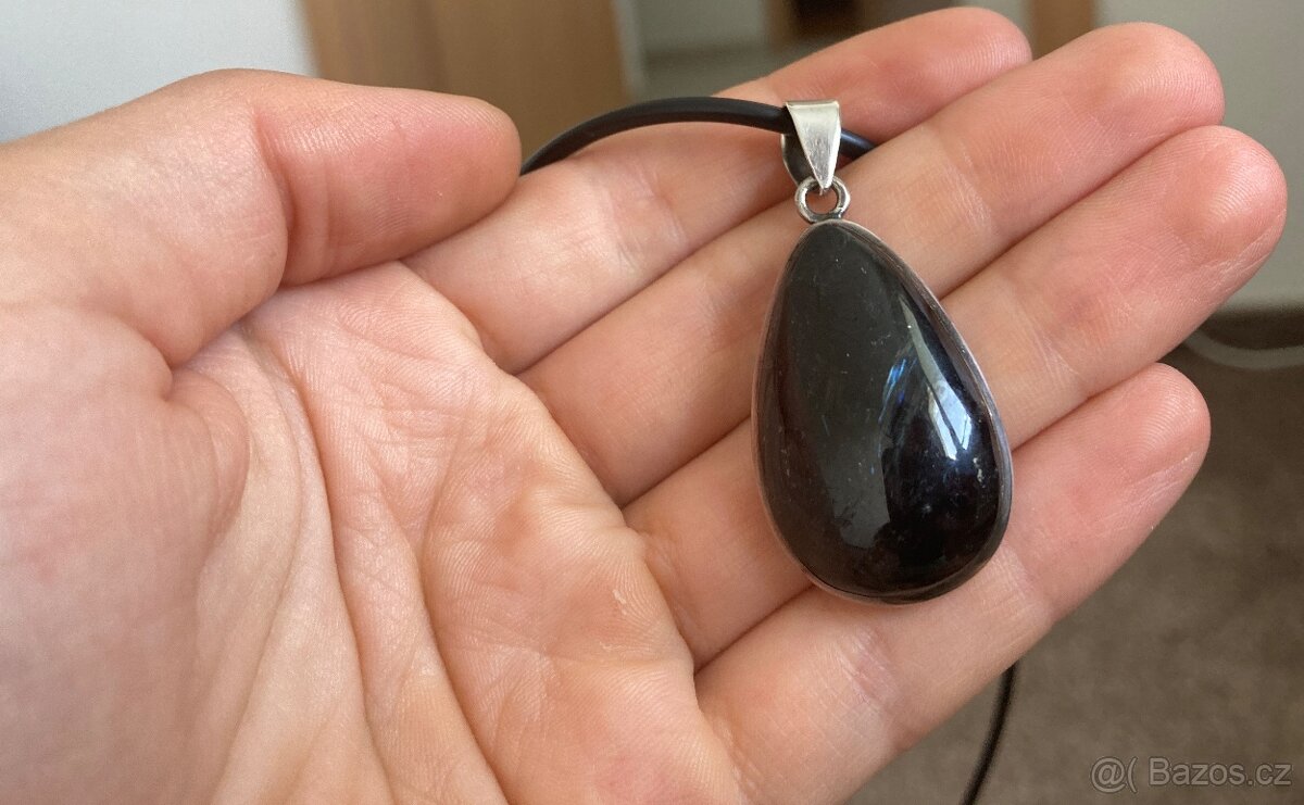 Stříbrný přívěsek s nummitem - 9