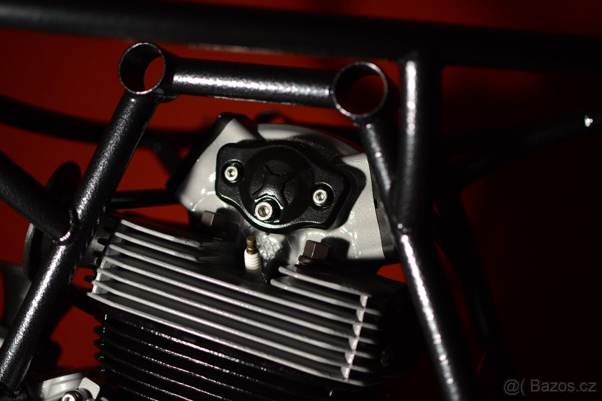 Unikátní stolek Ducati - 9