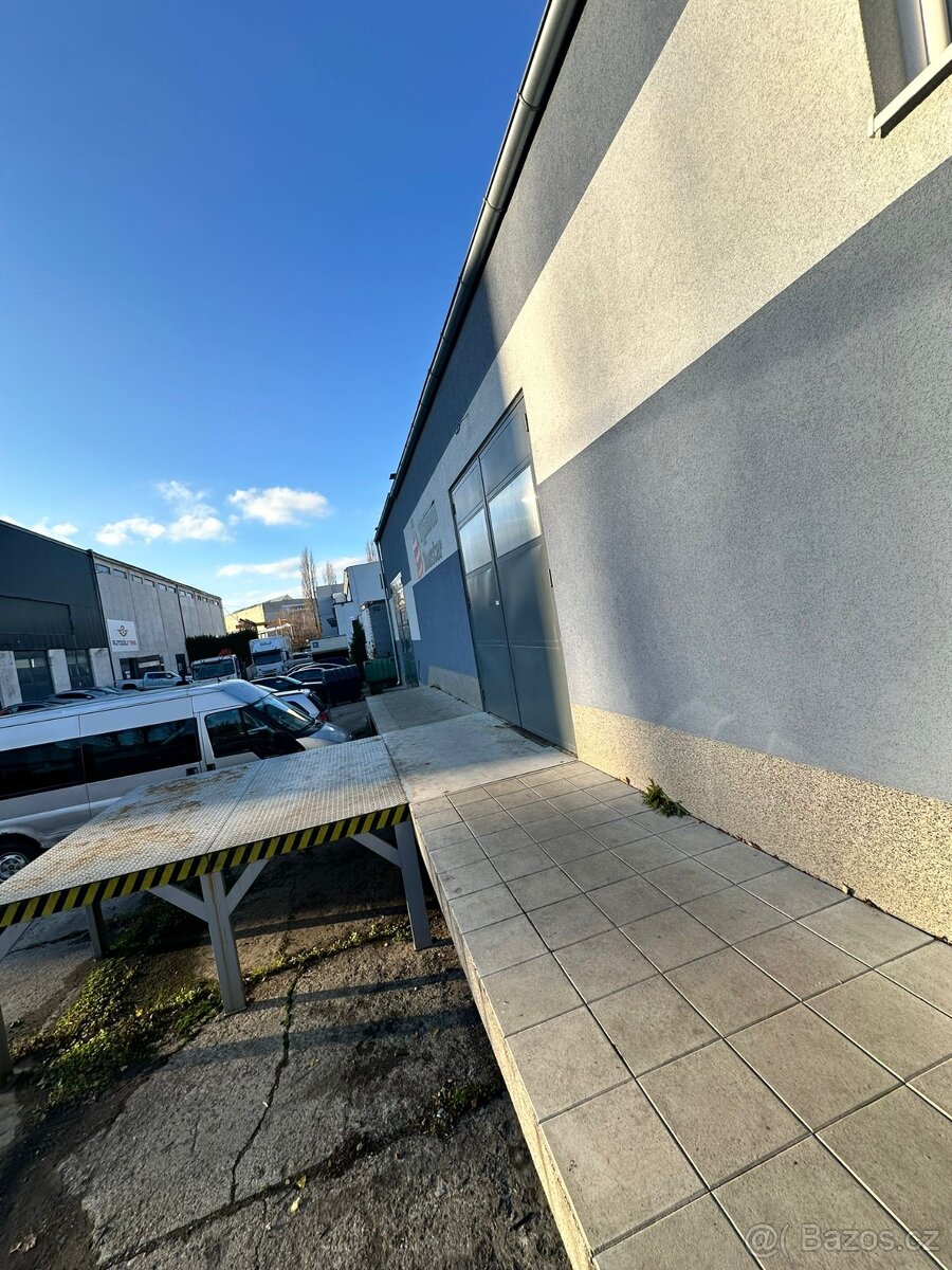 nebytový prostor v Kladně - 9