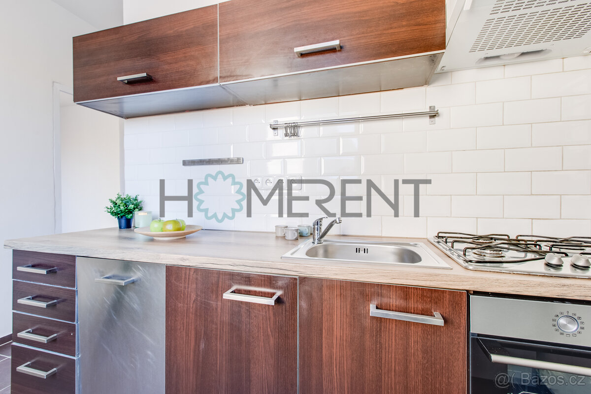 Světlý byt 2+1 přímo u metra Petřiny – skvělá adresa na Praz - 9