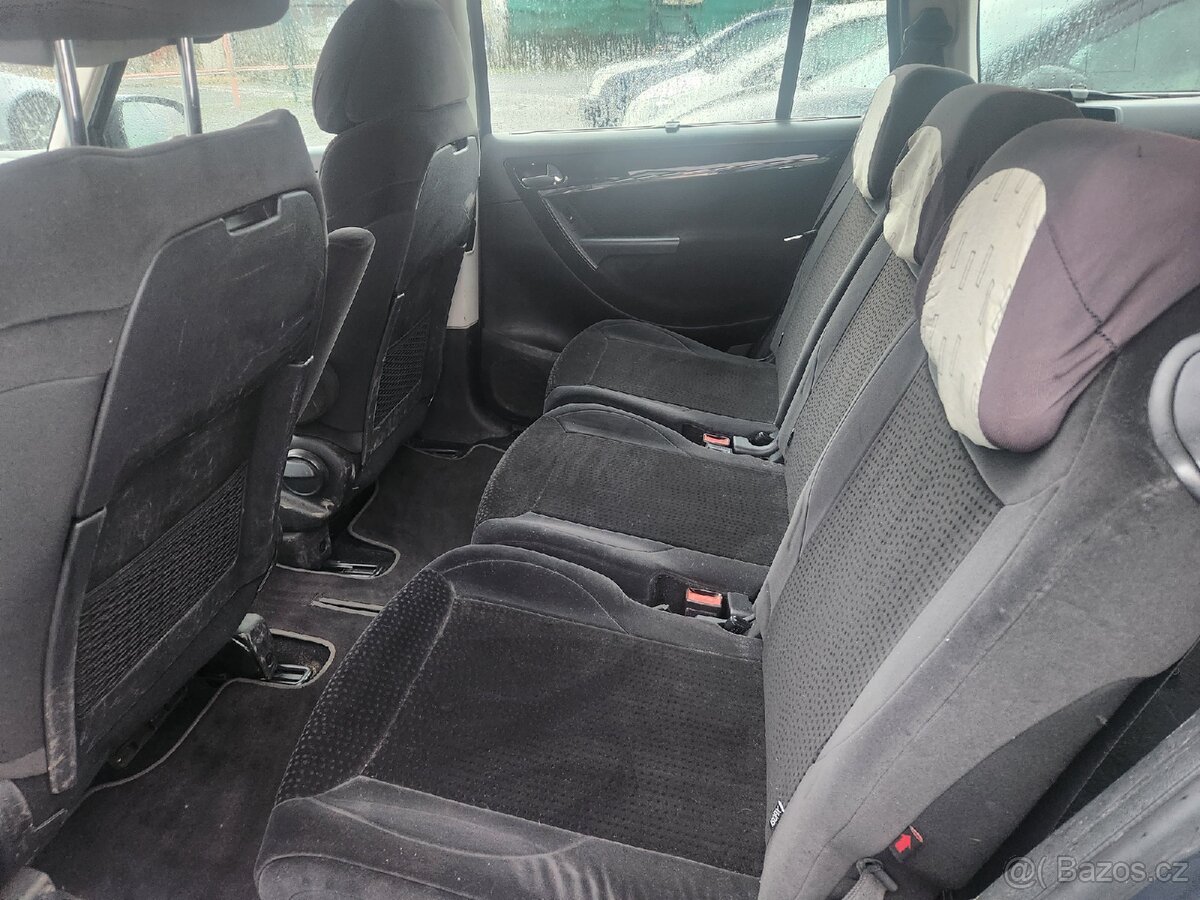 Citroën C4 Picasso 1.6 HDI 80 kW - 9