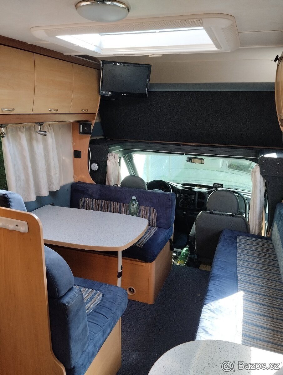 Ford Transit Eura mobil 5míst, solar, klimatizace - 9