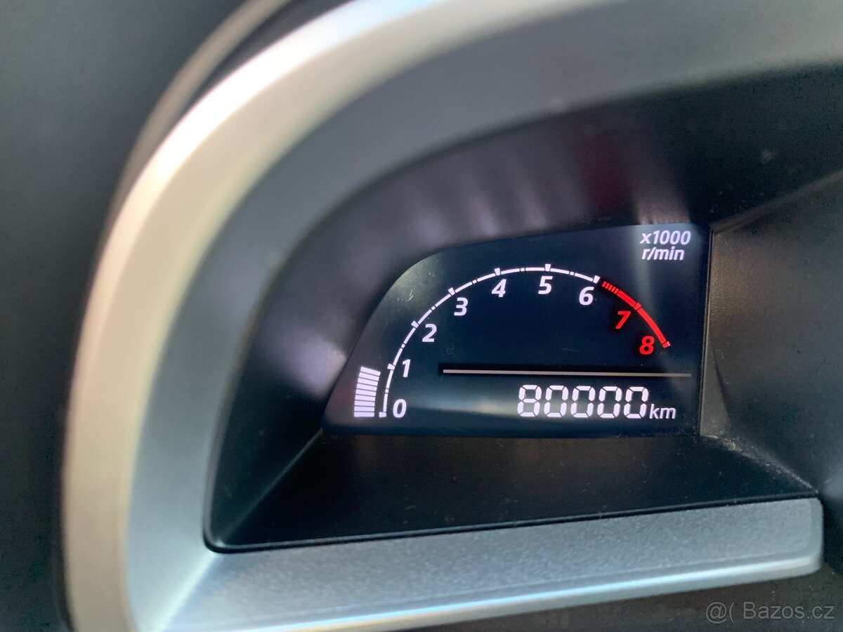Mazda 3 koupená nová v ČR najeto 80tis.km - 9