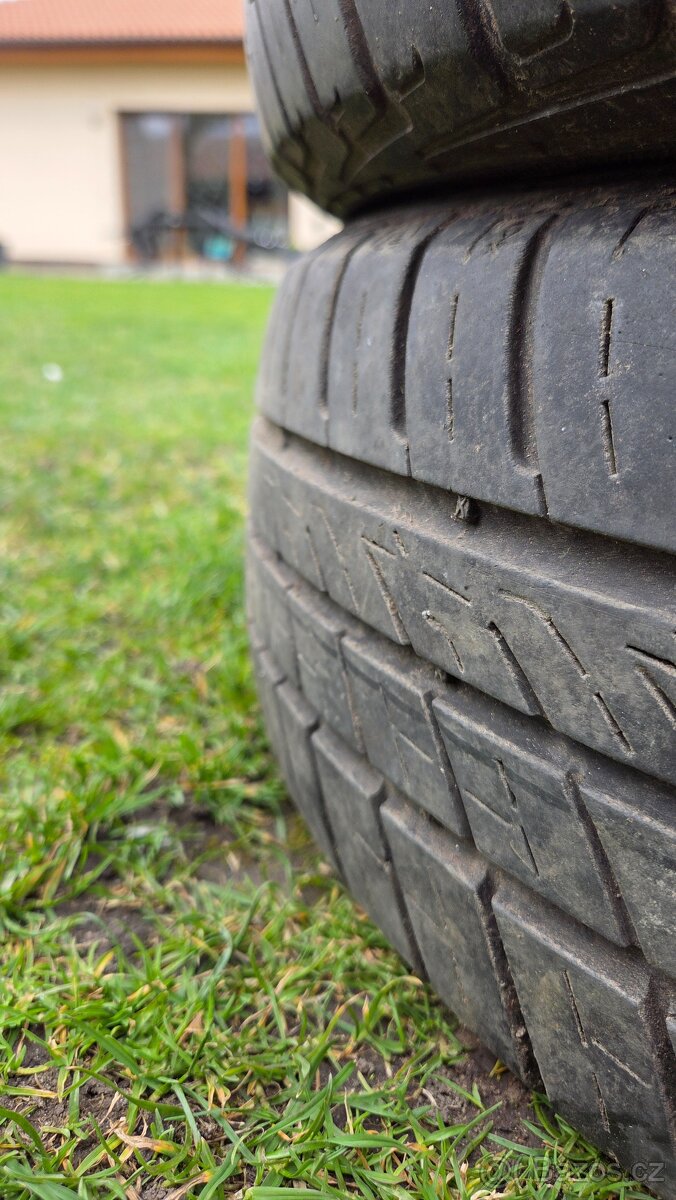 Prodam letni pneu 195 65 15 - 9