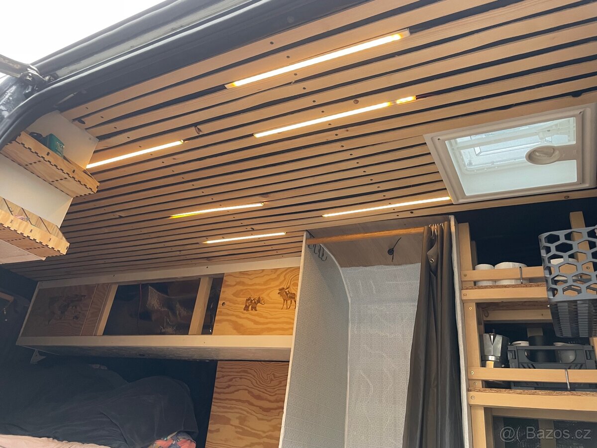 Obytná dodávka - 9