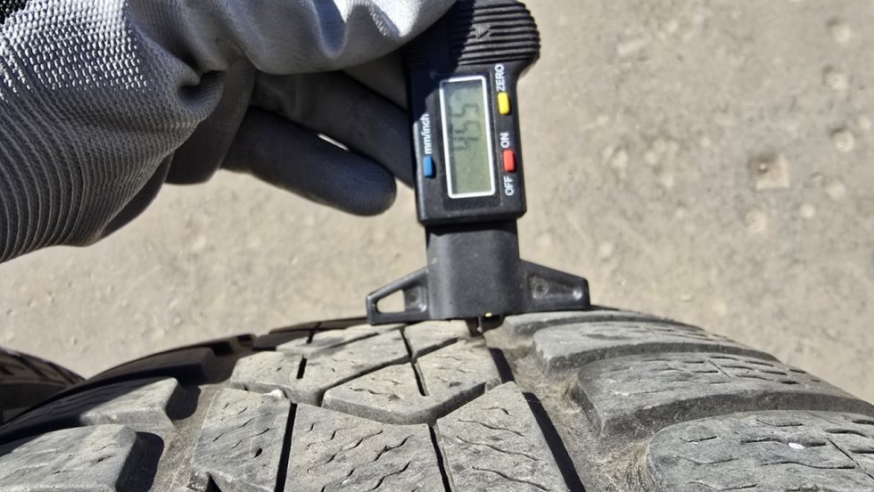 Pneu 215/55/17 Pirelli - 9
