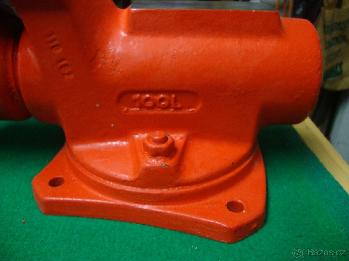 Svěrák YORK 100L 100mm červený zachovalý PC: 3700Kč - 9