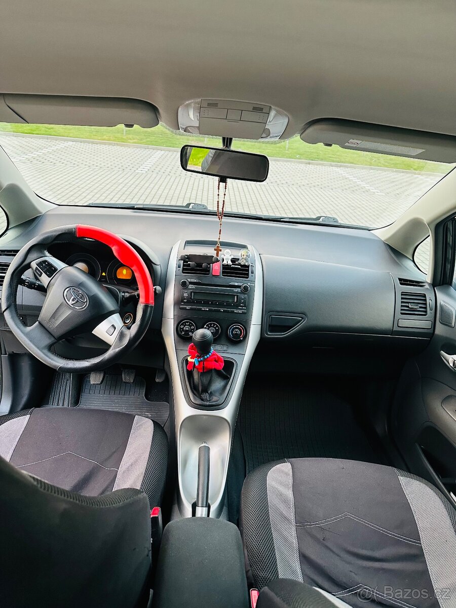 Toyota Auris 1.6 VVT-i 91 kW - 9