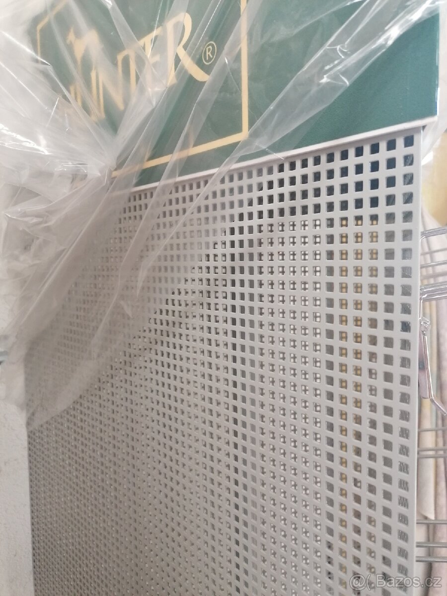 Nové otočné prodejní stojany, regály - 9