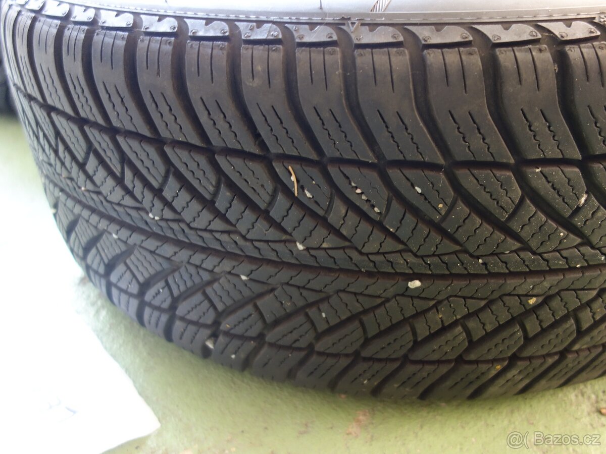 ZIMNÍ KOMPLET BMW M 8Jx18 RUNFLAT - 9