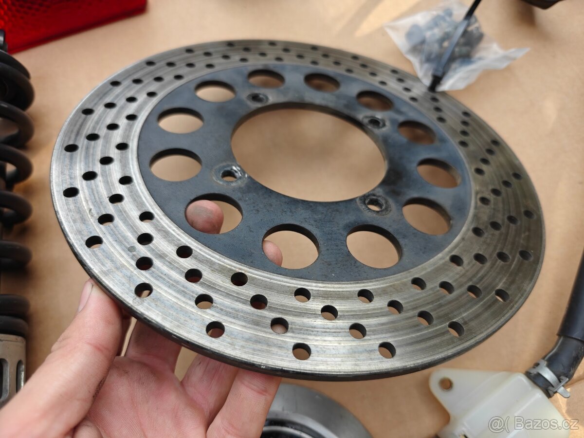 Suzuki GS 500 1998 - Náhradní díly - 9