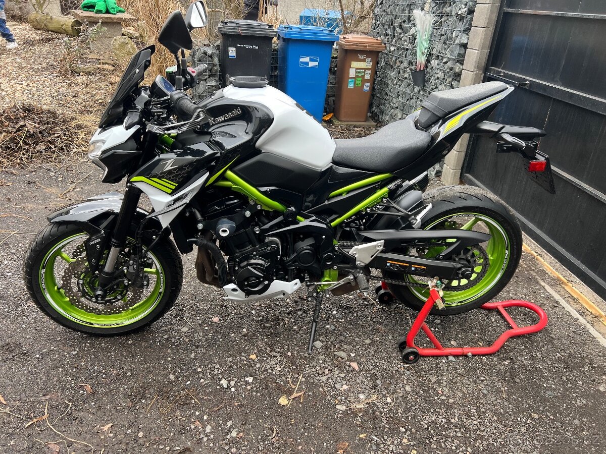 Kawasaki z900 - 9