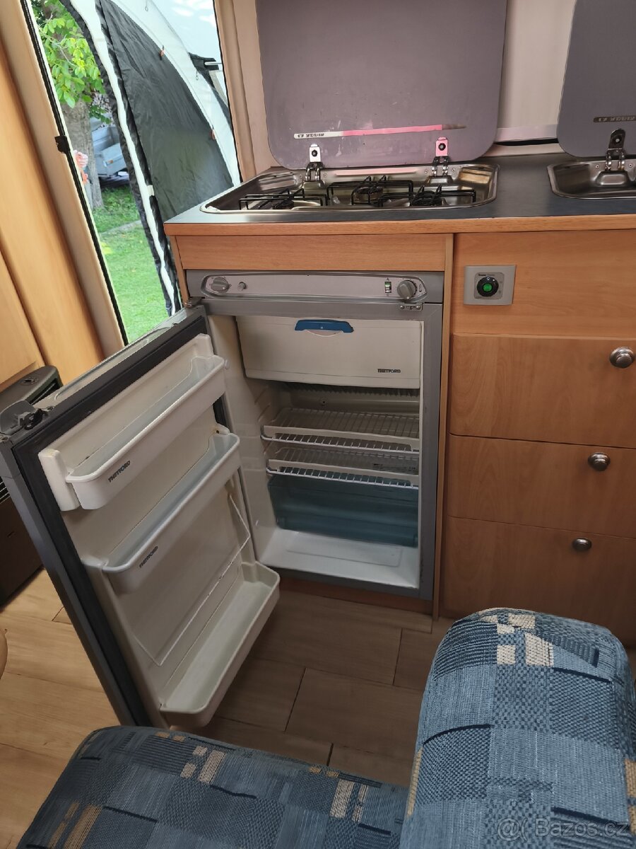 Karavan ADRIA 432 PX s elektrickými pojezdy - 9