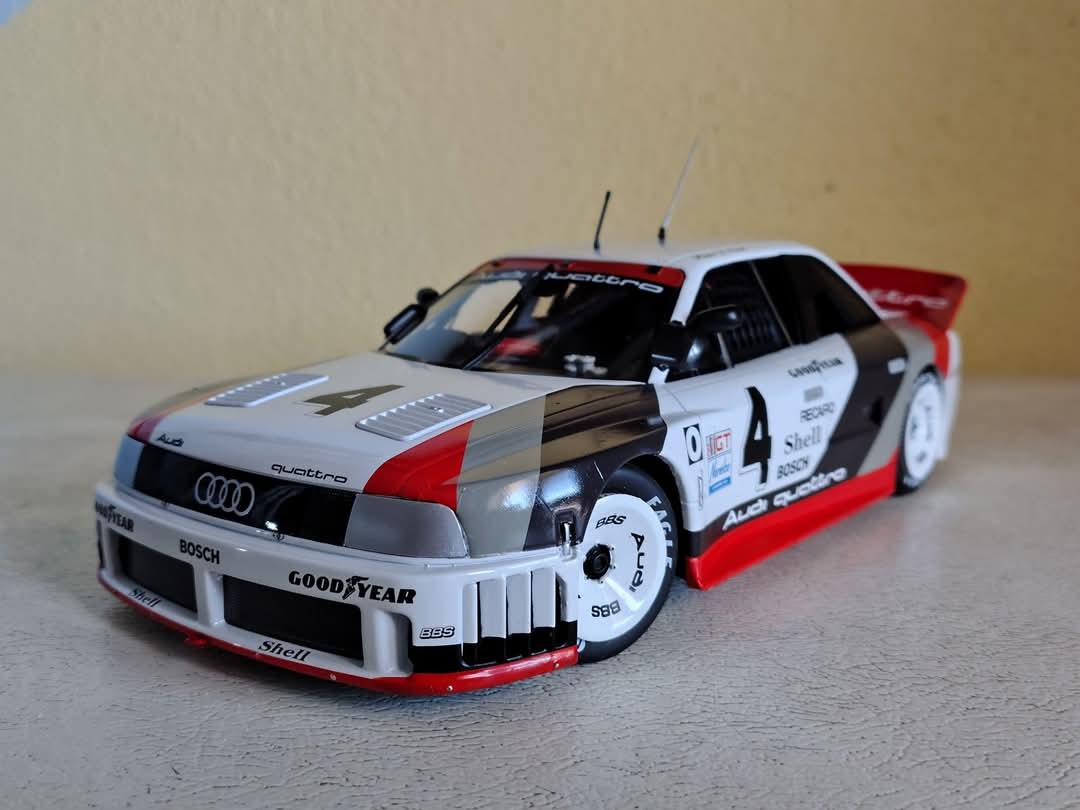 Modely různí výrobci 1/18 - 9