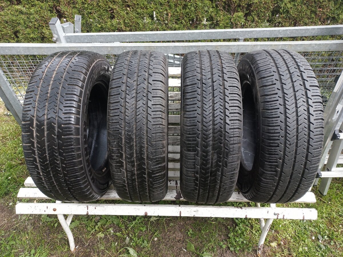 Pneu 215/65/16c - 9
