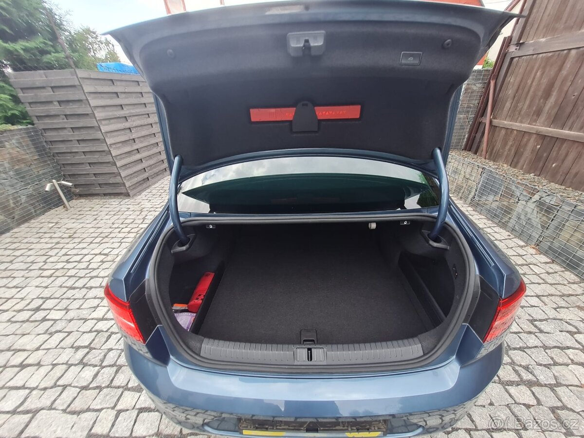 Volkswagen Passat, R-LINE 140kW HIGHLINE S, DPH - 9