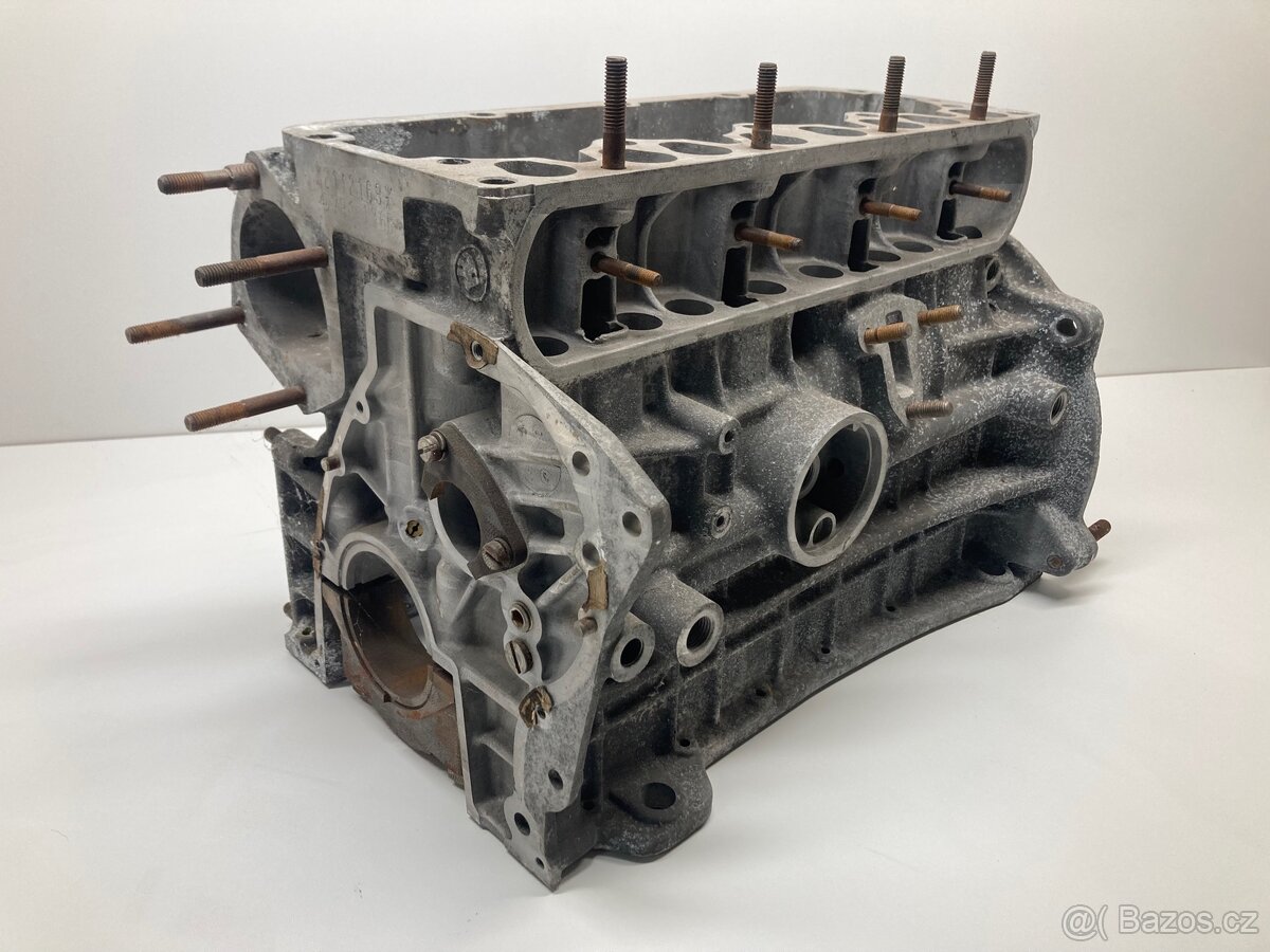 Hlava motoru Felicia - 9