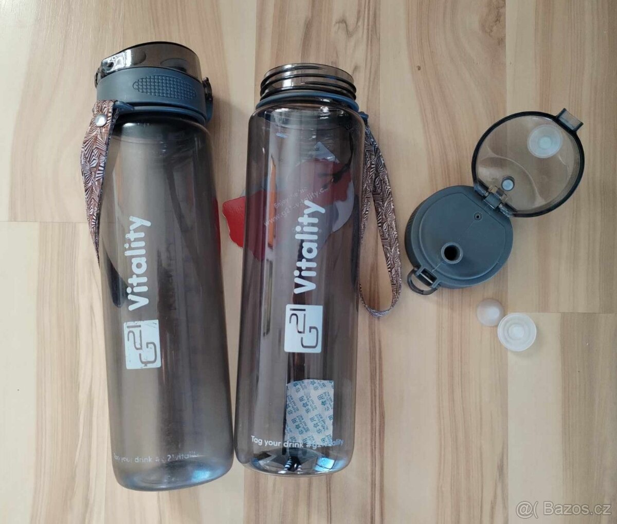 Školní batoh, školní potřeby, knihy, lahve, časopisy - 9