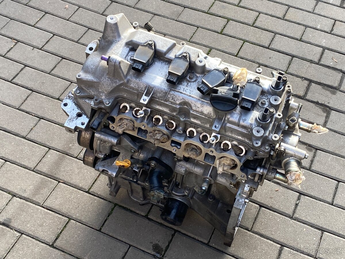 Motor Nissan 1.6i HR16 a další díly - 9