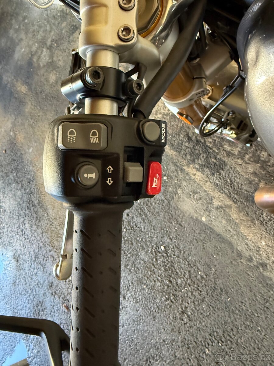 Triumph Thruxton R 2019 - 9