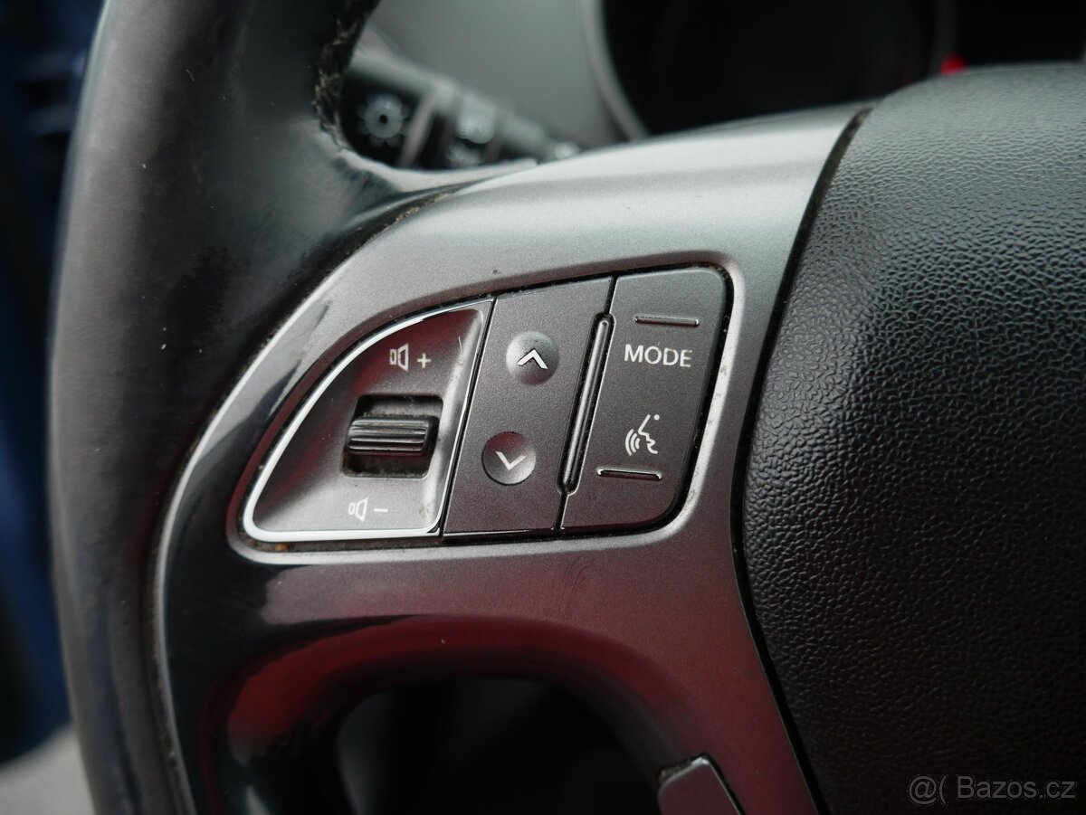 Hyundai Ix35 1.7 CRDi , 85 kW nafta, 2014 - 9