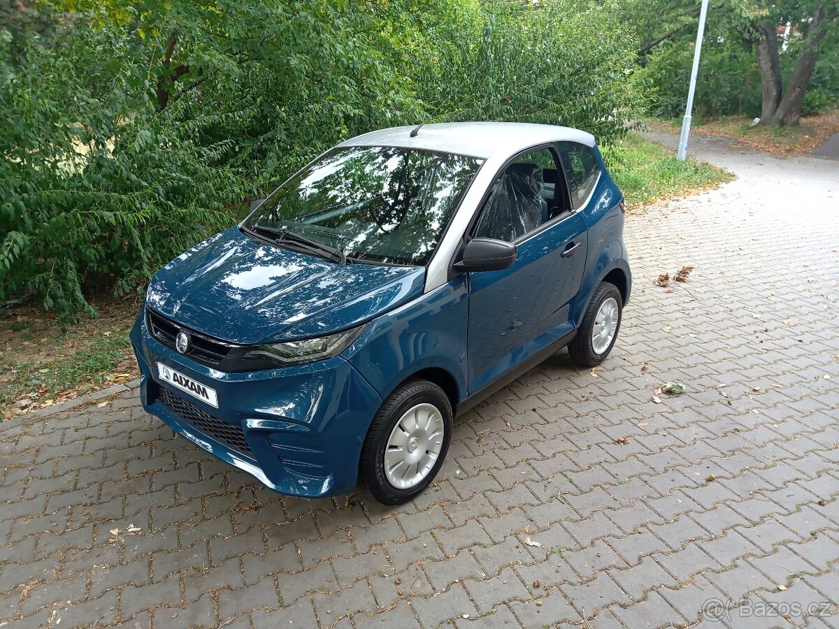Aixam CITY, Pack Ambition Smaragd - auto od 15 let - 9
