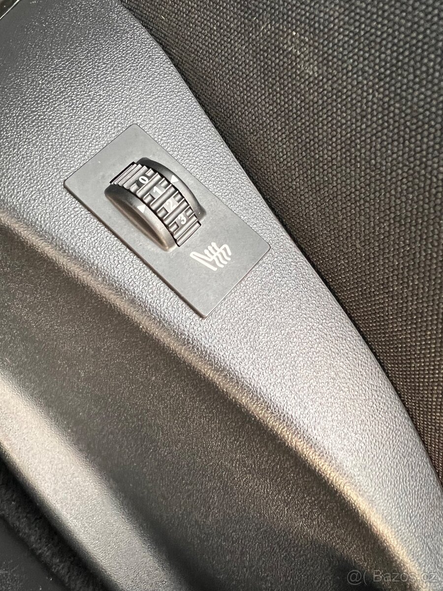 Peugeot 2008 1.2 81kw - 9