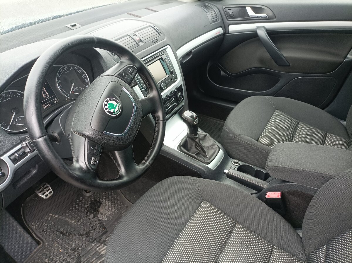 Škoda Octavia Scout - 9