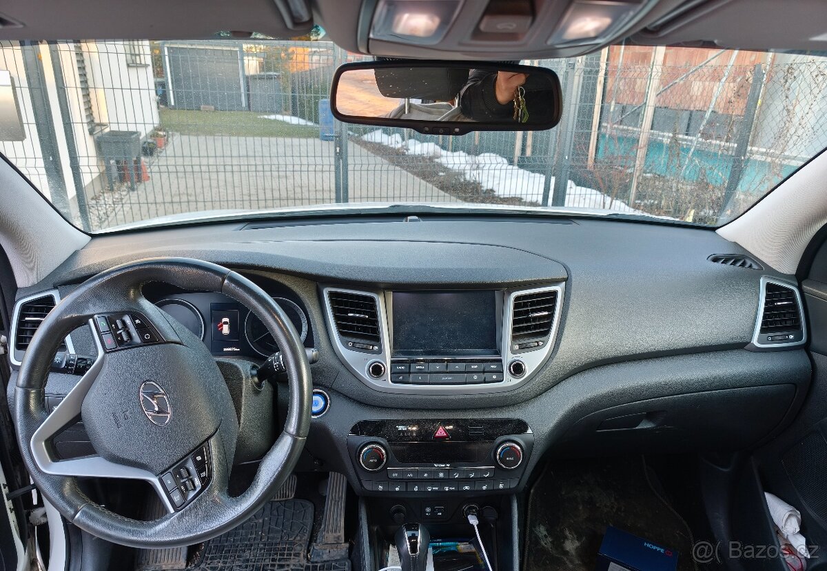 Hyundai Tucson 2.0 CRDi 4x4 Premium – 171 kW – Servis Hyunda - 9