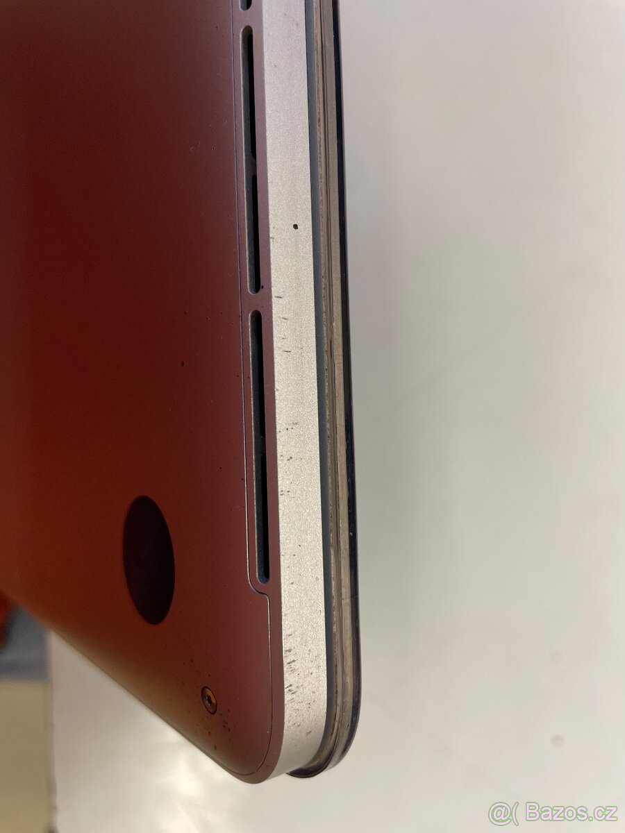 MacBook Pro 2015 13'' 512 GB - 9