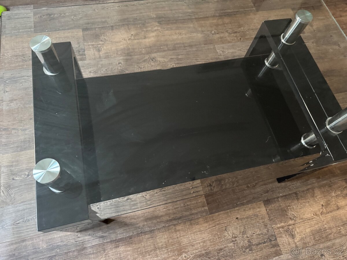 Skleněný konferenční stolek - 9