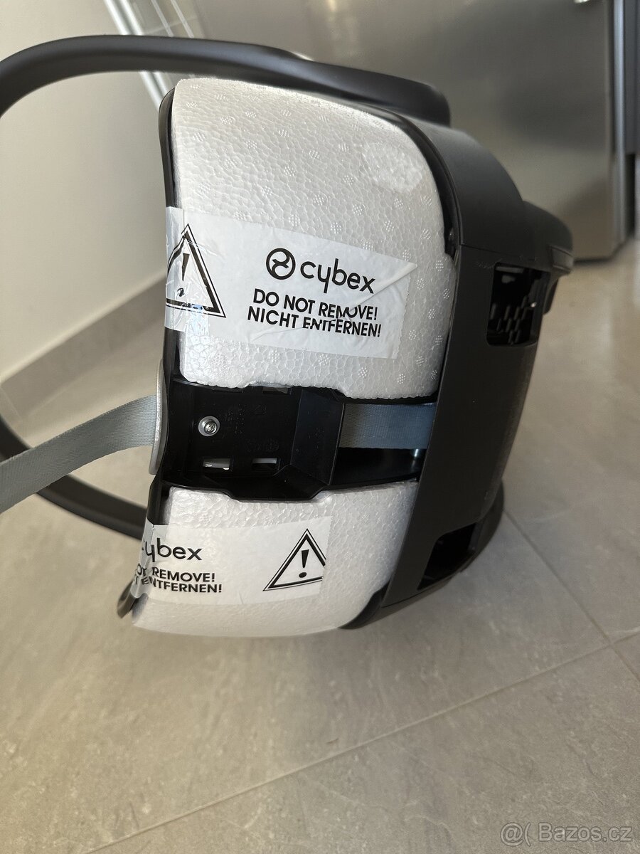 Autosedačka Cybex Cloud Z i-size Platinum Deep Black - 9