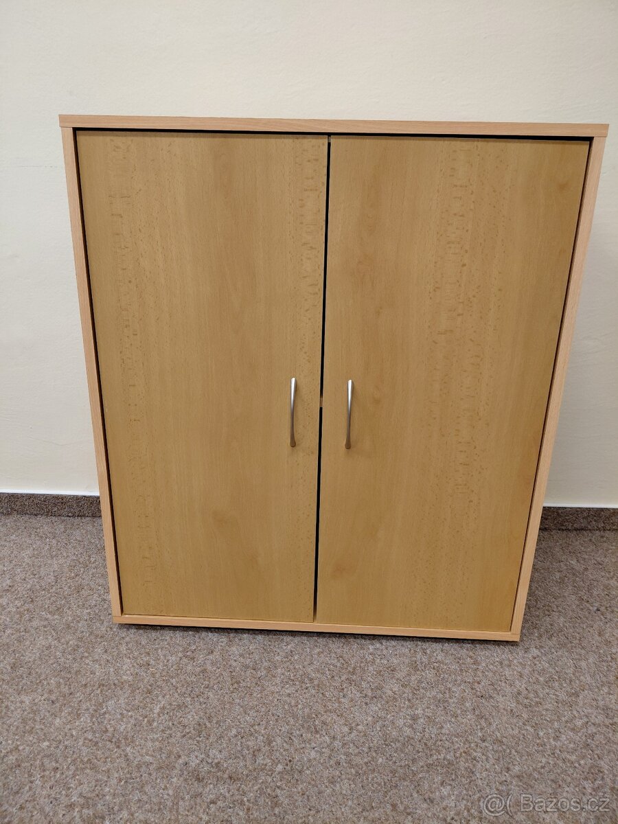 PRODÁM 2 MENŠÍ SKŘÍŇKY - 9