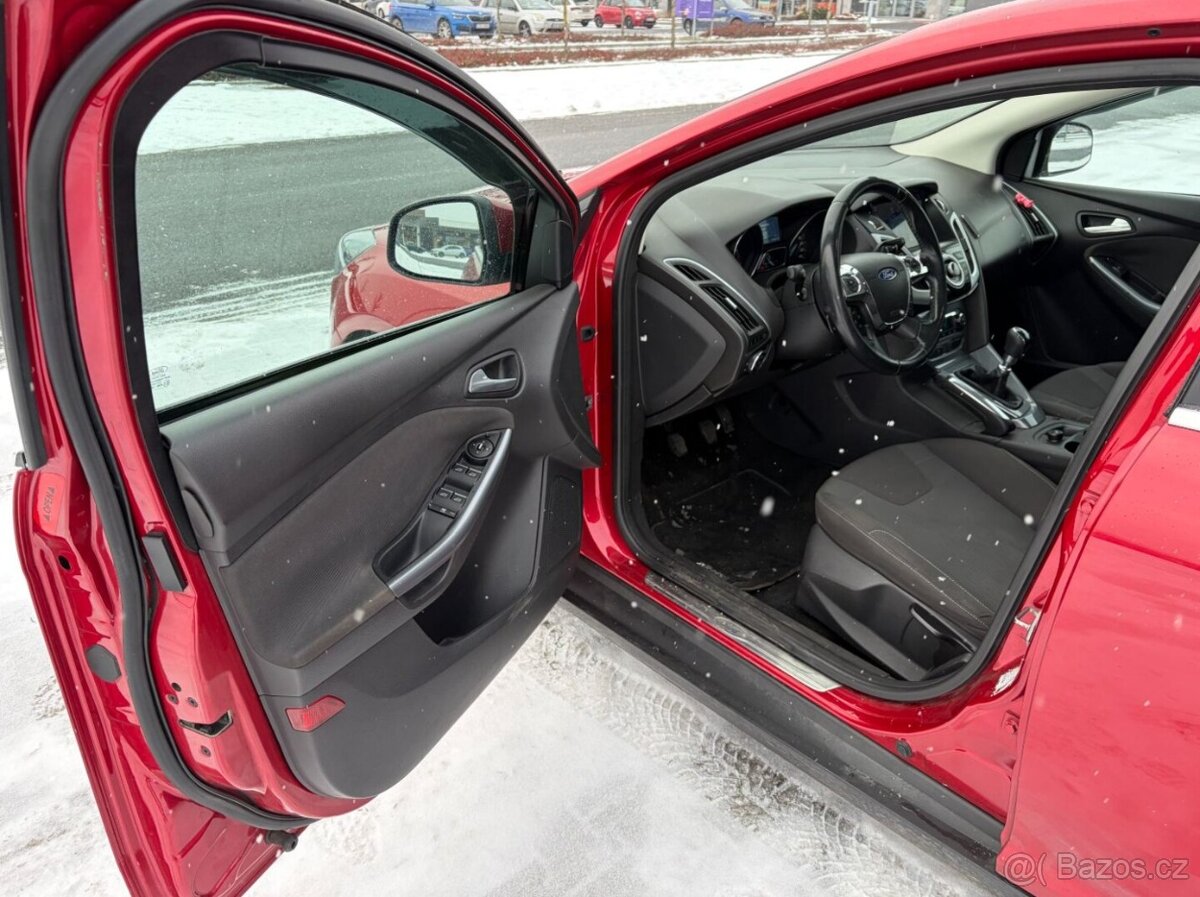 Ford Focus 1.6 EB 110kw TOP VÝBAVA - 9