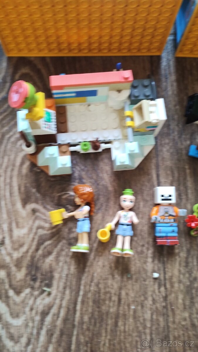 Lego nekompletní - 9