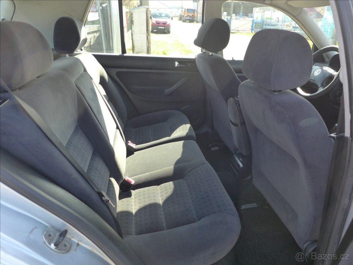 Volkswagen Golf 1,9 TDI KLIMA, TAŽNÉ - 9