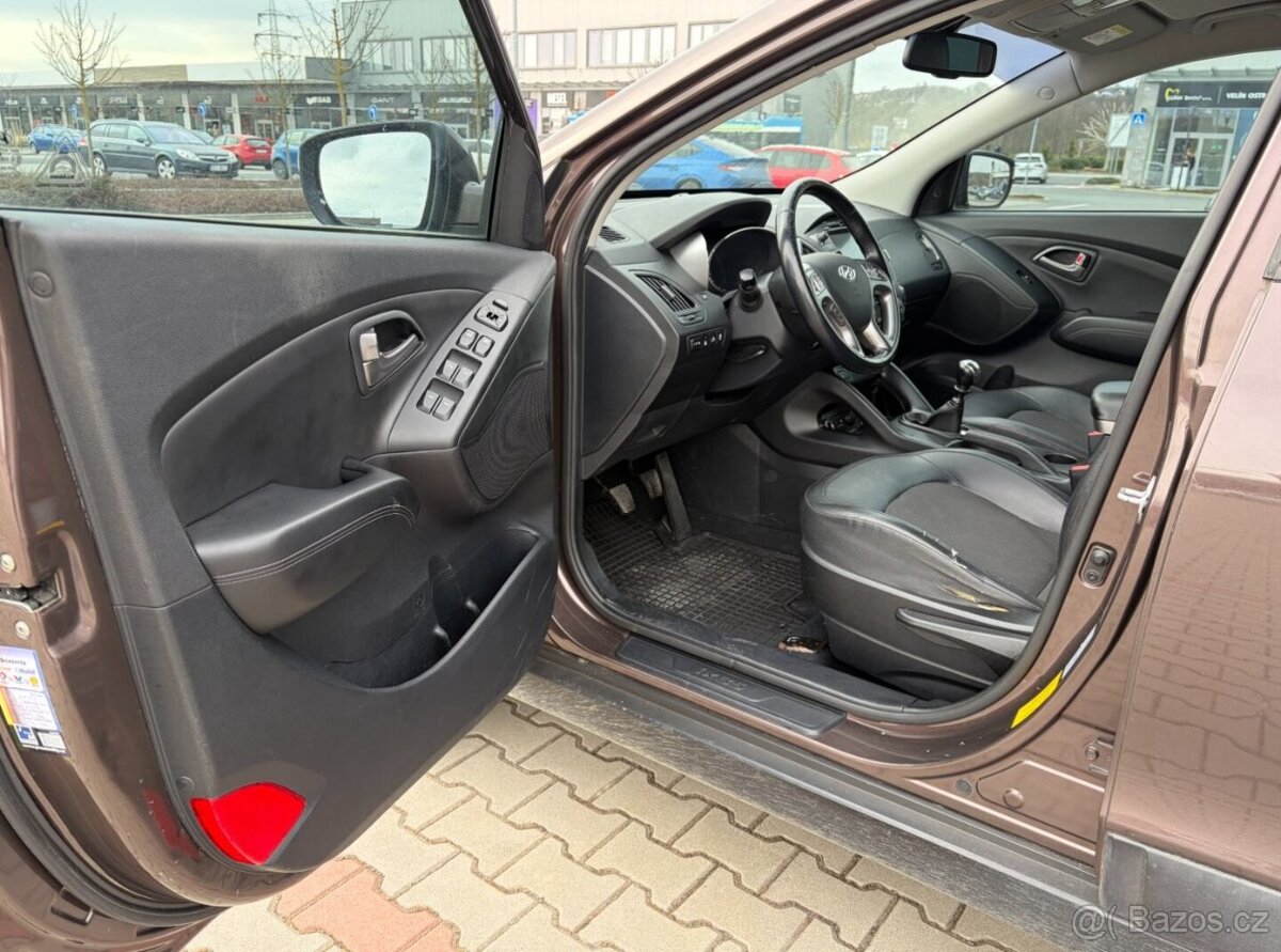 Hyundai IX35 2.0 CRDi 100kw 4x4 ČR DPH - 9