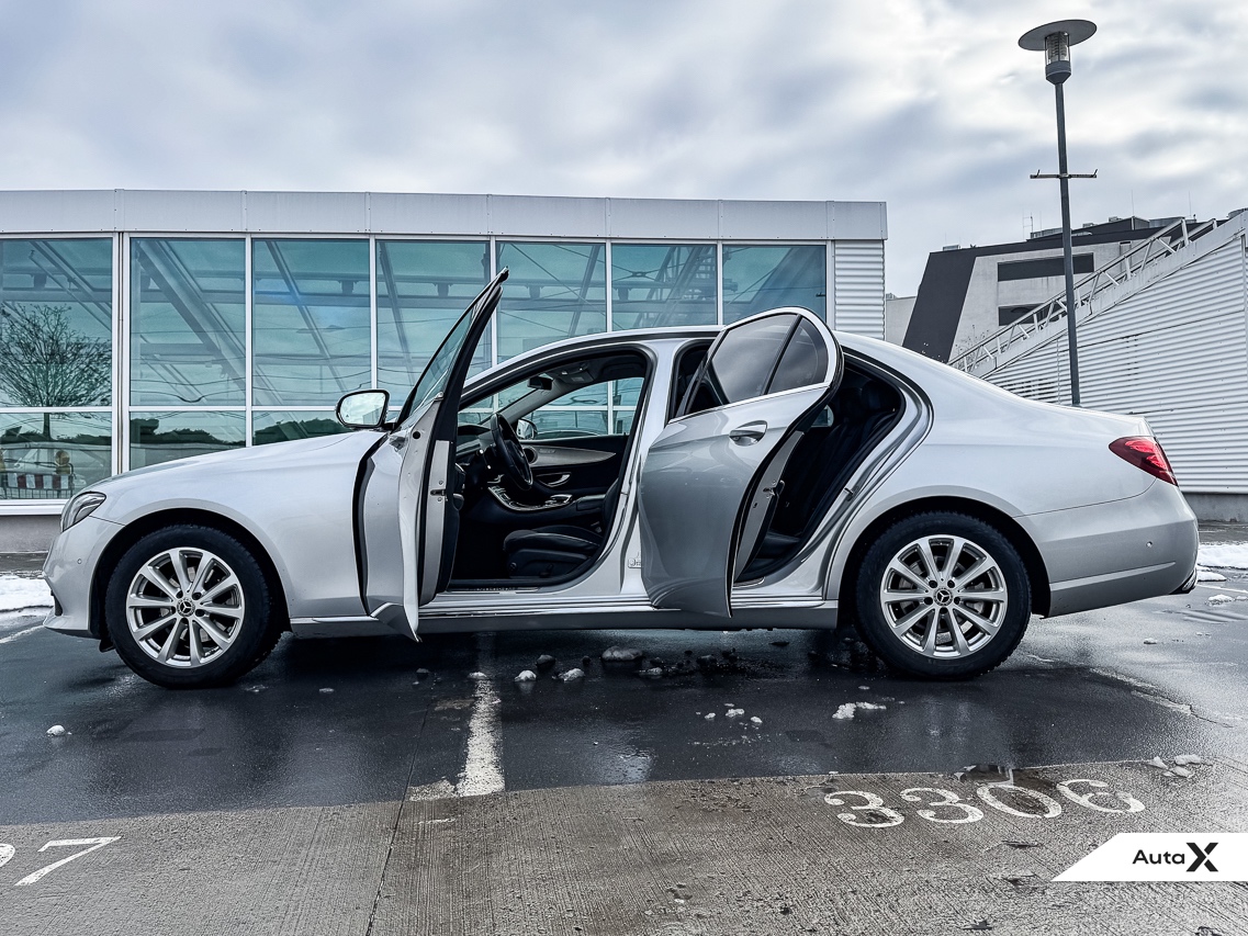 Mercedes-Benz E 220d W213 Avantgarde 143 KW - 9