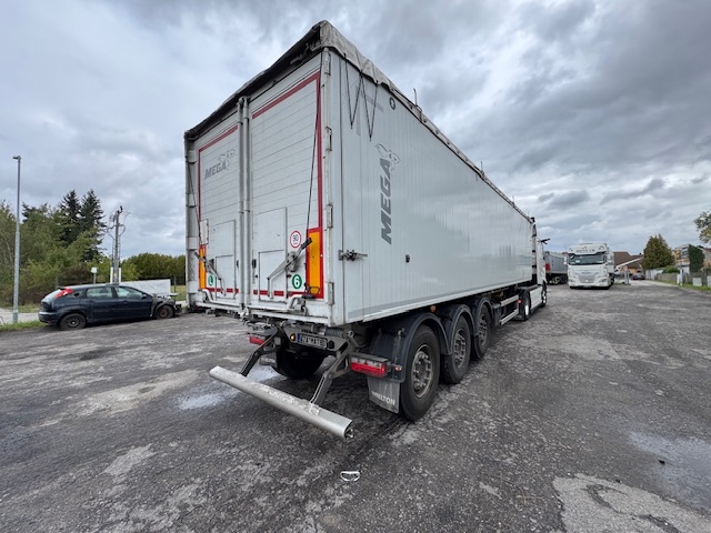 Sklápecí návěs MEGA 55 m3 Rok výroby 12.10.2022 - 9