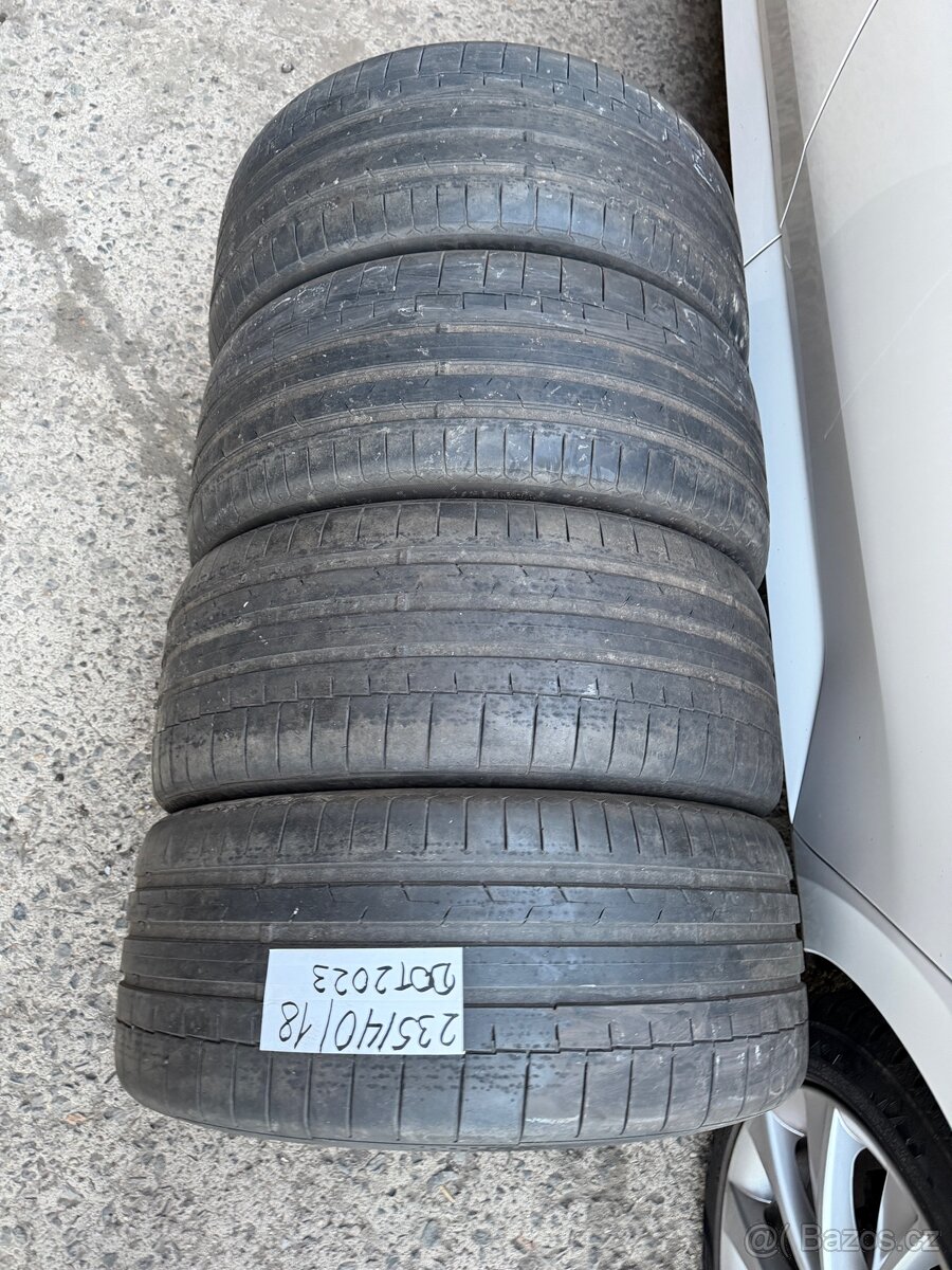 Prodám 235/40/18 - 9
