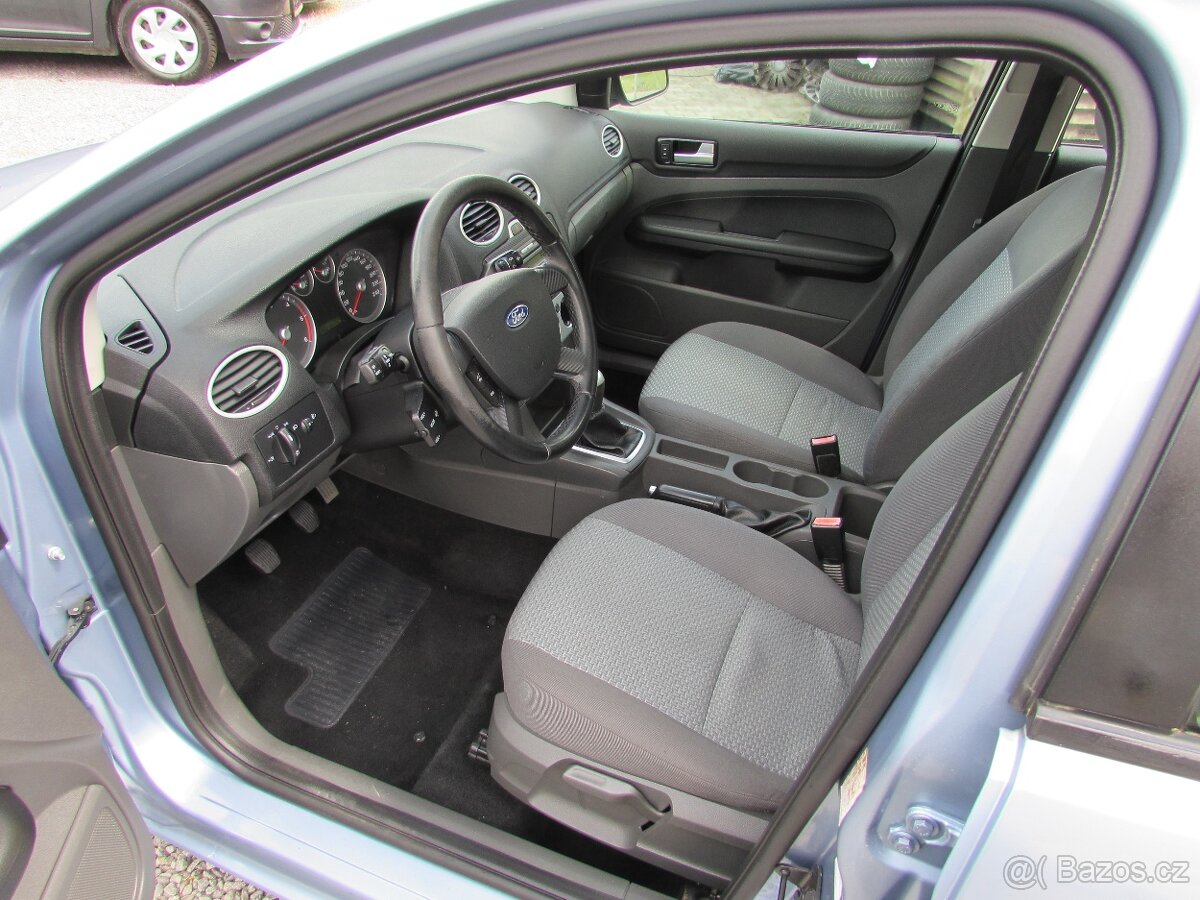 Ford Focus 1.6 TDCi 66kW kombi, nová STK, klima - 9